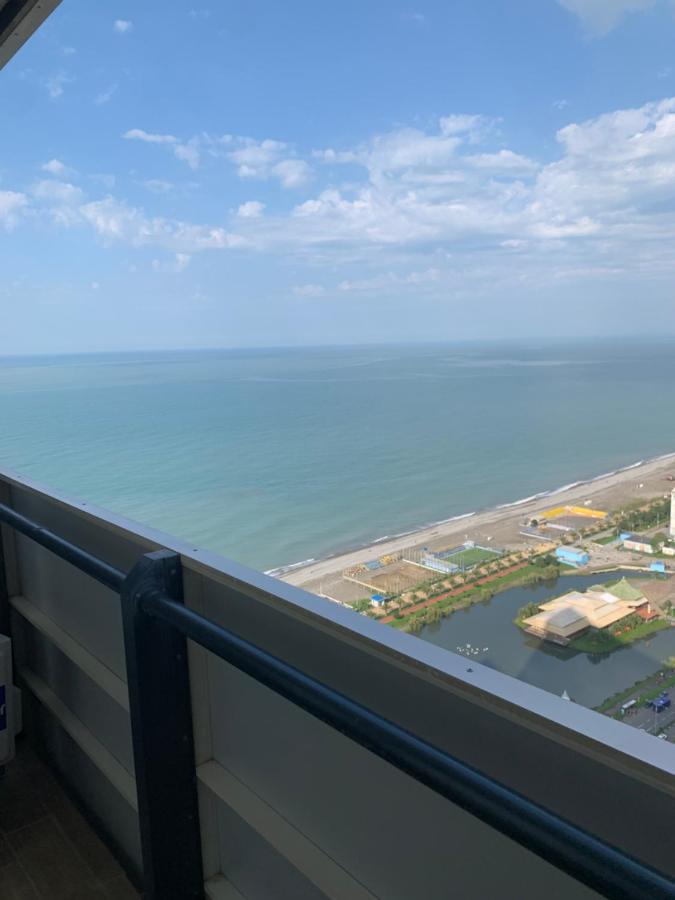 Panorama Aparthotel Orbi City Батуми Екстериор снимка