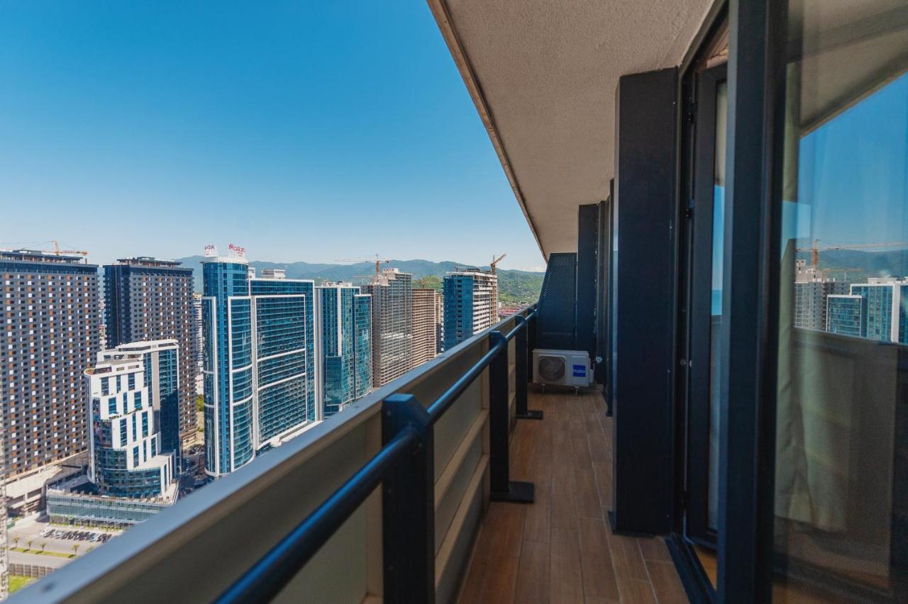 Panorama Aparthotel Orbi City Батуми Екстериор снимка
